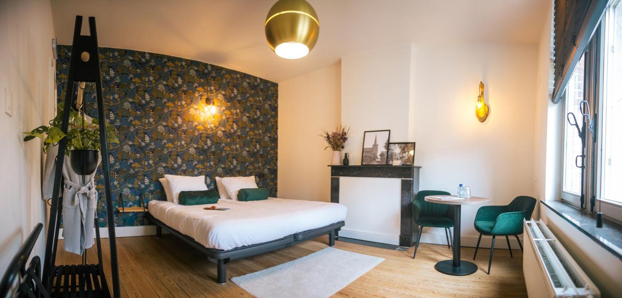B&B Het Notarishuis - Authentiek Verblijf Nabij Maastricht 富伦 外观 照片
