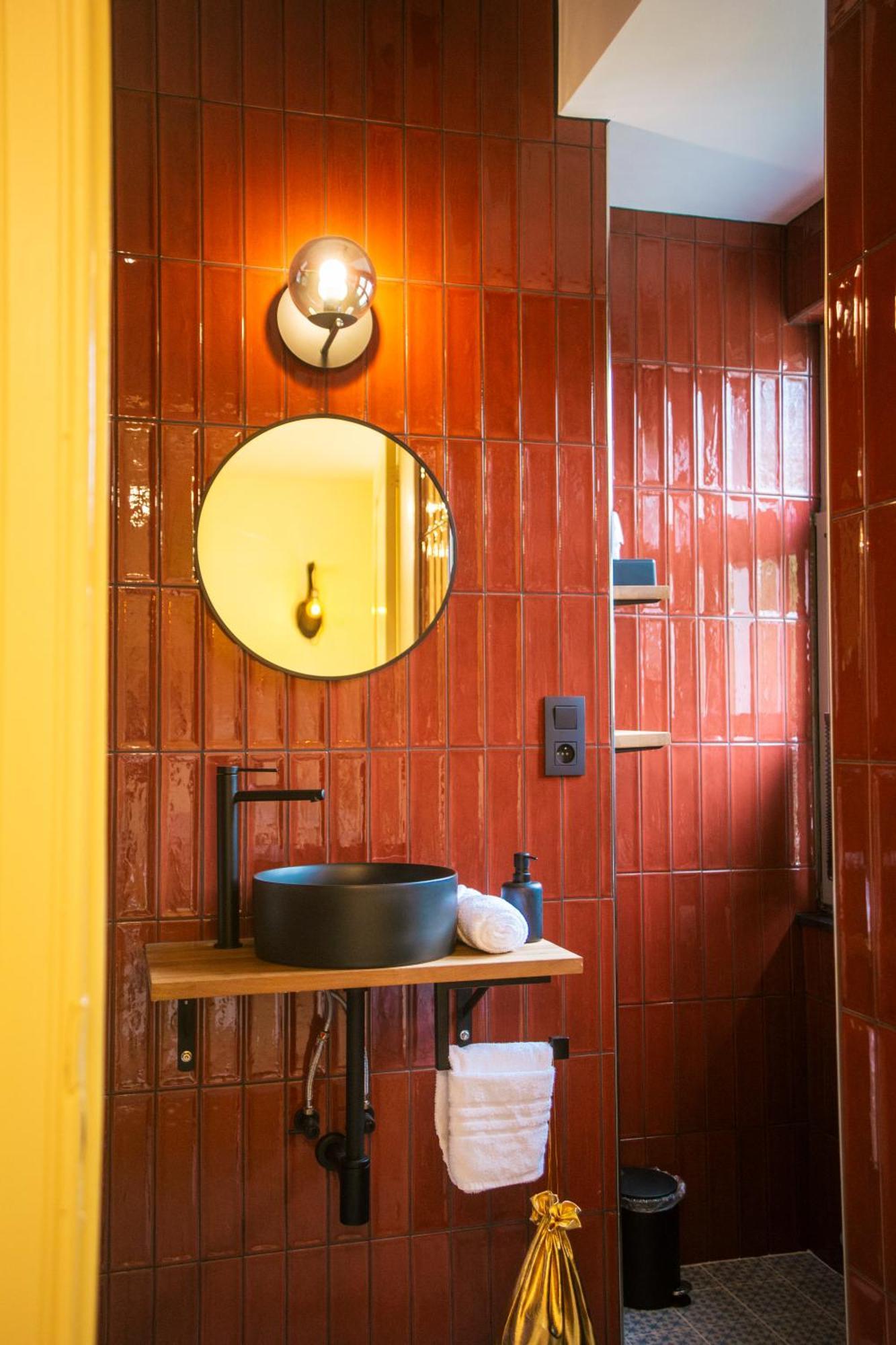 B&B Het Notarishuis - Authentiek Verblijf Nabij Maastricht 富伦 外观 照片